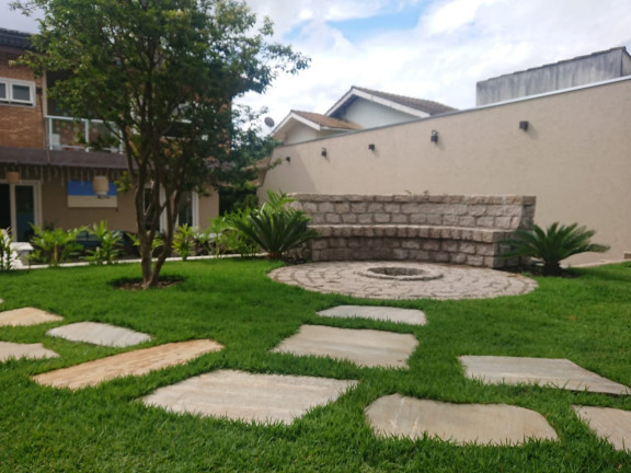Imagem Casa com 2 Quartos à Venda, 3.900 m² em Vila Gardenia - Atibaia