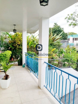 Imagem Casa com 6 Quartos à Venda, 367 m² em Nossa Senhora De Lourdes - Santa Maria