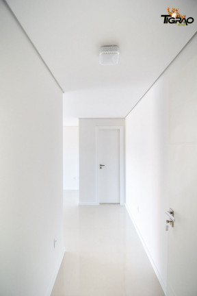 Imagem Apartamento com 2 Quartos à Venda, 36 m² em Fazenda - Itajaí Imagem Apartamento com 2 Quartos à Venda, 36 m² em Fazenda - Itajaí