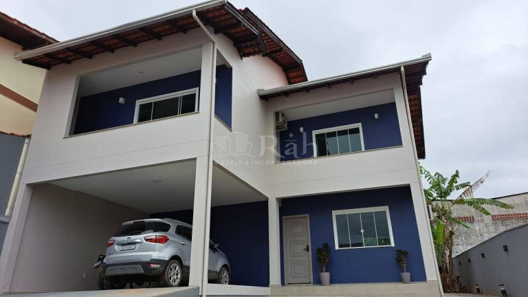 Imagem Sobrado com 3 Quartos à Venda, 198 m² em Centro - Camboriú Imagem Sobrado com 3 Quartos à Venda, 198 m² em Centro - Camboriú