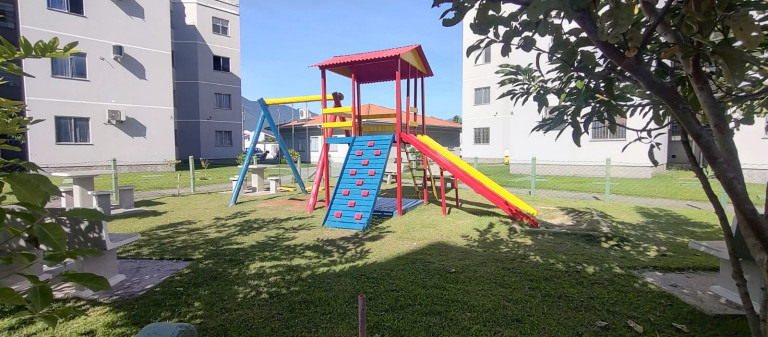 Imagem Apartamento com 2 Quartos para Alugar, 50 m² em Aririu - Palhoça