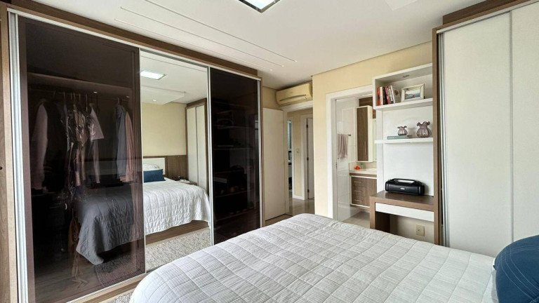 Imagem Apartamento com 3 Quartos à Venda, 96 m² em Balneário - Florianópolis Imagem Apartamento com 3 Quartos à Venda, 96 m² em Balneário - Florianópolis