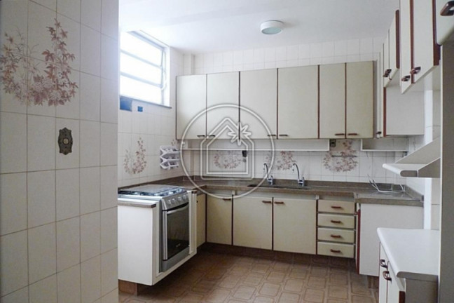 Imagem Apartamento com 2 Quartos à Venda, 67 m² em Copacabana - Rio De Janeiro