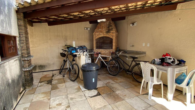 Imagem Casa com 4 Quartos à Venda, 185 m² em Cidade Dos Funcionários - Fortaleza Imagem Casa com 4 Quartos à Venda, 185 m² em Cidade Dos Funcionários - Fortaleza