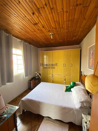 Imagem Sobrado com 3 Quartos à Venda, 266 m² em Conjunto Residencial Estrela Do Sul - Campo Grande Imagem Sobrado com 3 Quartos à Venda, 266 m² em Conjunto Residencial Estrela Do Sul - Campo Grande