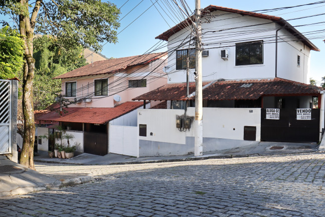 Imagem Casa com 2 Quartos à Venda, em Campo Grande - Rio De Janeiro Imagem Casa com 2 Quartos à Venda, em Campo Grande - Rio De Janeiro