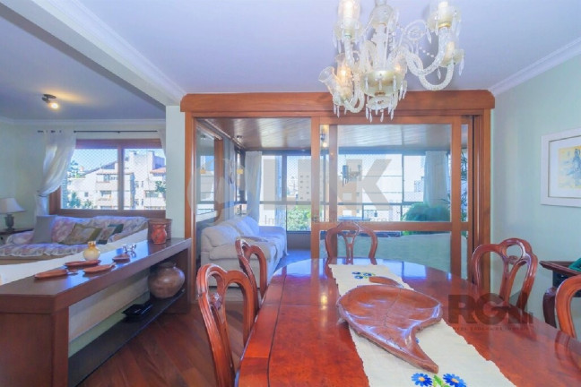 Imagem Apartamento com 3 Quartos à Venda, 190 m² em Auxiliadora - Porto Alegre Imagem Apartamento com 3 Quartos à Venda, 190 m² em Auxiliadora - Porto Alegre