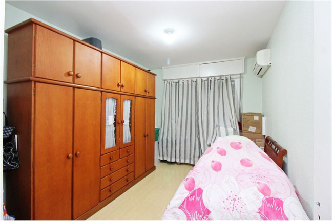 Imagem Imóvel com 1 Quarto à Venda, em Centro Histórico - Porto Alegre Imagem Imóvel com 1 Quarto à Venda, em Centro Histórico - Porto Alegre