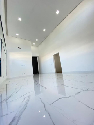 Imagem Imóvel com 3 Quartos à Venda, 166 m² Imagem Imóvel com 3 Quartos à Venda, 166 m²