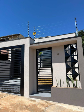 Casa com 3 Quartos à Venda, 99 m²