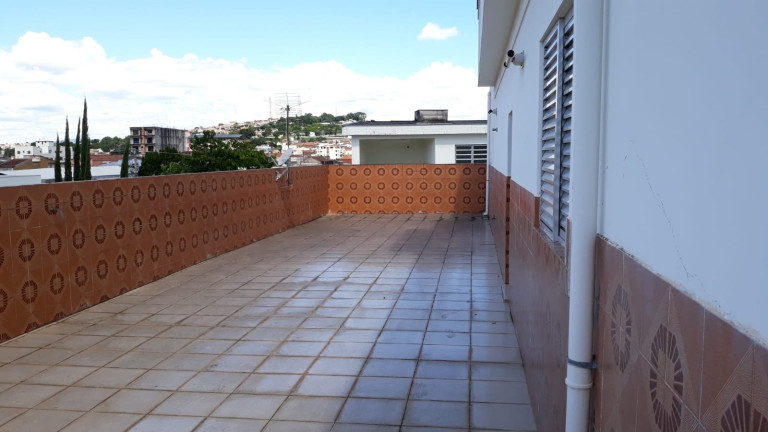 Imagem Casa com 8 Quartos à Venda, 1.541 m² em Centro - Taubaté Imagem Casa com 8 Quartos à Venda, 1.541 m² em Centro - Taubaté