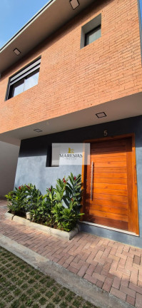Imagem Casa com 3 Quartos à Venda, 130 m² em Camburi - São Sebastião Imagem Casa com 3 Quartos à Venda, 130 m² em Camburi - São Sebastião
