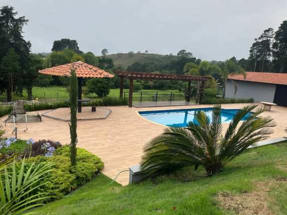 Imagem Casa com 4 Quartos à Venda, 3.000 m² em Poços De Caldas Imagem Casa com 4 Quartos à Venda, 3.000 m² em Poços De Caldas
