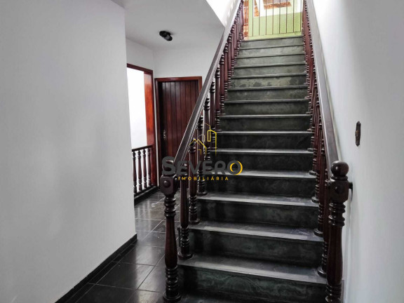 Imagem Casa com 4 Quartos à Venda, 500 m² em Centro - São Gonçalo