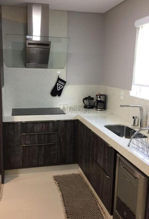 Imagem Apartamento com 3 Quartos à Venda, 136 m² em Centro - Balneário Camboriú Imagem Apartamento com 3 Quartos à Venda, 136 m² em Centro - Balneário Camboriú