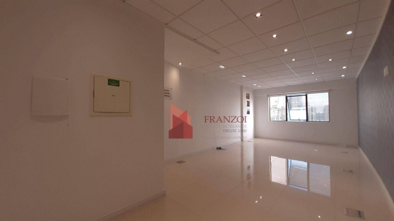 Imagem Sala Comercial para Alugar, 33 m² em Centro - Itajaí Imagem Sala Comercial para Alugar, 33 m² em Centro - Itajaí