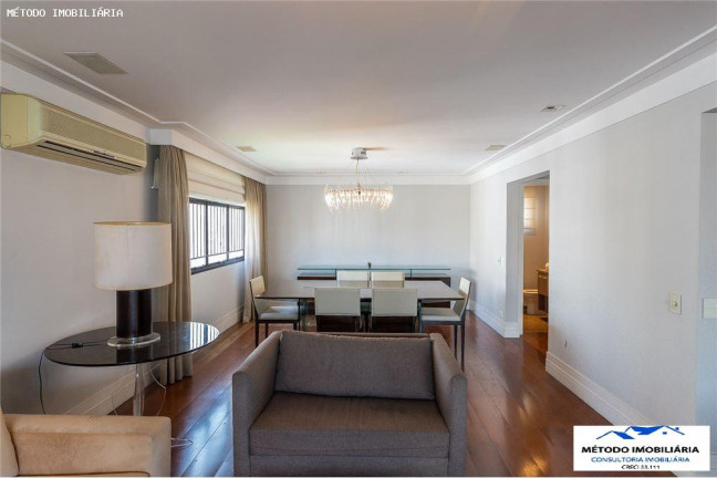 Imagem Imóvel com 3 Quartos à Venda, 230 m² em Moema - São Paulo Imagem Imóvel com 3 Quartos à Venda, 230 m² em Moema - São Paulo