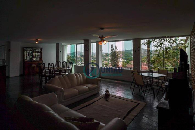 Imagem Casa com 4 Quartos à Venda, 419 m² em Maria Paula - Niterói