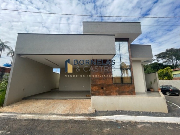 Imagem Casa com 3 Quartos à Venda, 200 m² em Guará I - Brasília Imagem Casa com 3 Quartos à Venda, 200 m² em Guará I - Brasília