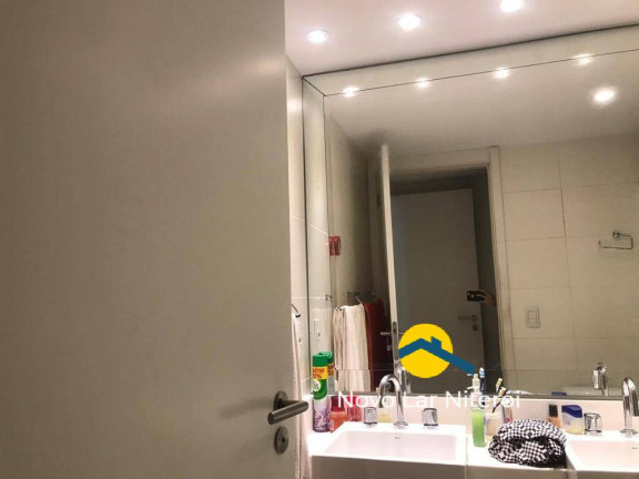 Imagem Apartamento com 4 Quartos à Venda, 197 m² em Icaraí - Niterói