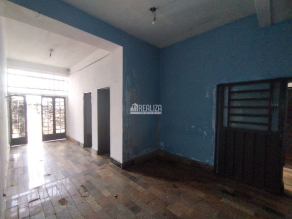 Imagem Casa com 2 Quartos para Alugar, 90 m² em Nossa Senhora Da Abadia - Uberaba Imagem Casa com 2 Quartos para Alugar, 90 m² em Nossa Senhora Da Abadia - Uberaba