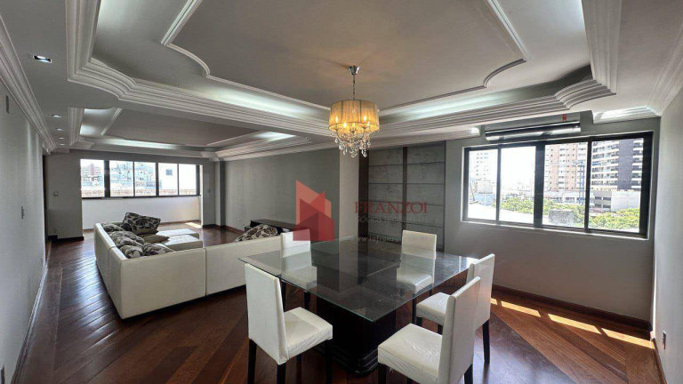 Apartamento com 3 Quartos à Venda, 240 m² em Centro - Itajaí