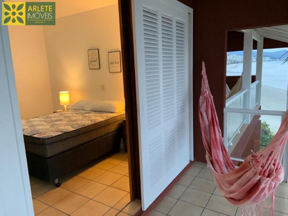 Imagem Casa com 7 Quartos para Alugar ou Temporada, 200 m² em Balneário Perequê - Porto Belo Imagem Casa com 7 Quartos para Alugar ou Temporada, 200 m² em Balneário Perequê - Porto Belo