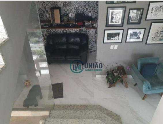 Imagem Casa com 3 Quartos à Venda, 270 m² em Badu - Niterói
