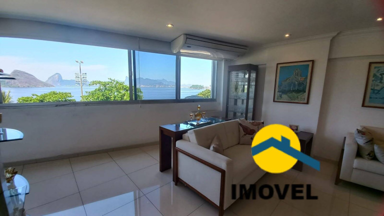 Apartamento com 4 Quartos à Venda, 220 m² em Icaraí - Niterói