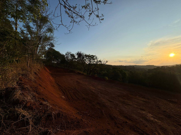 Terreno à Venda, 1 m² em Cachaça Pendão - Itatiaiuçu