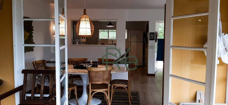 Imagem Casa com 5 Quartos à Venda, 200 m² em Vila Velha - Angra Dos Reis