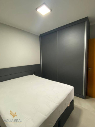 Imagem Sobrado com 3 Quartos à Venda, 135 m² em Santo Amaro - Campo Grande Imagem Sobrado com 3 Quartos à Venda, 135 m² em Santo Amaro - Campo Grande