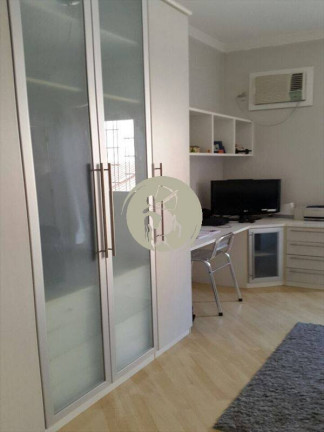 Imagem Casa com 3 Quartos à Venda, 180 m² em Aparecida - Santos Imagem Casa com 3 Quartos à Venda, 180 m² em Aparecida - Santos