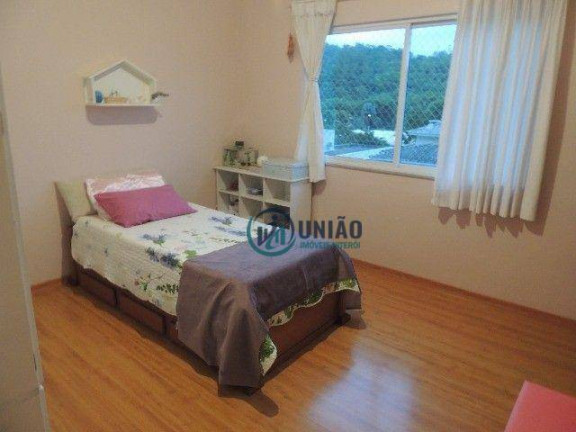 Imagem Casa com 5 Quartos à Venda, 320 m² em Rio Do Ouro - Niterói