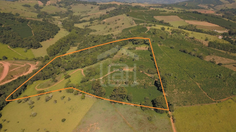 Imagem Imóvel com 1 Quarto à Venda, 3 m² em Pinhalzinho - Campestre Imagem Imóvel com 1 Quarto à Venda, 3 m² em Pinhalzinho - Campestre
