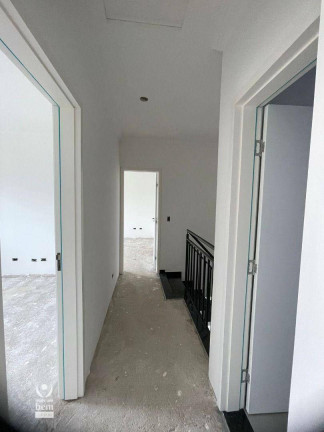 Imagem Sobrado com 3 Quartos à Venda, 127 m² em Xaxim - Curitiba Imagem Sobrado com 3 Quartos à Venda, 127 m² em Xaxim - Curitiba