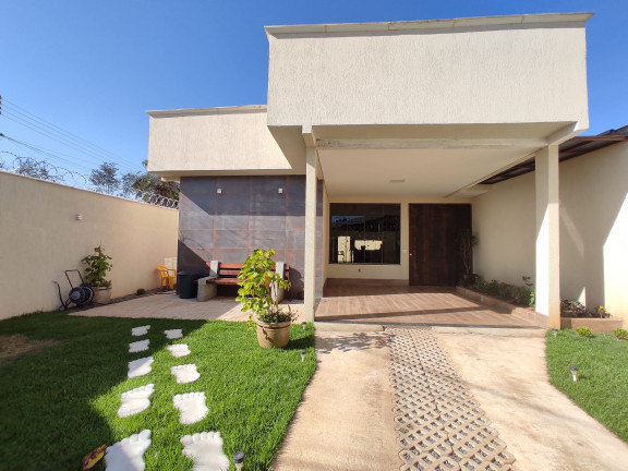 Imagem Imóvel com 
            	3             Quartos à Venda, 170 m² em 
            	Chacara Sao Pedro             - 
            	Aparecida De Goiania            