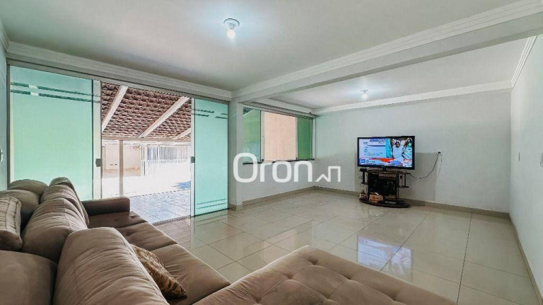 Imagem Sobrado com 5 Quartos à Venda, 317 m² em Setor Bueno - Goiânia