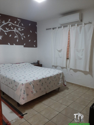 Imagem Casa com 3 Quartos à Venda, 170 m² em Vila Batista - Bragança Paulista Imagem Casa com 3 Quartos à Venda, 170 m² em Vila Batista - Bragança Paulista