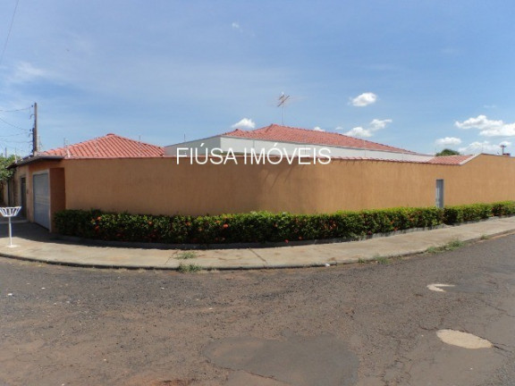 Casa com 5 Quartos à Venda,  em Parque Residencial Cândido Portinari - Ribeirão Preto