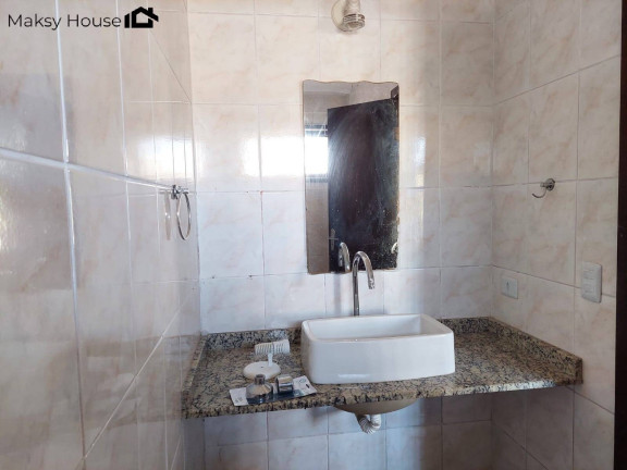 Imagem Casa com 3 Quartos à Venda, em Boqueirão - Curitiba Imagem Casa com 3 Quartos à Venda, em Boqueirão - Curitiba