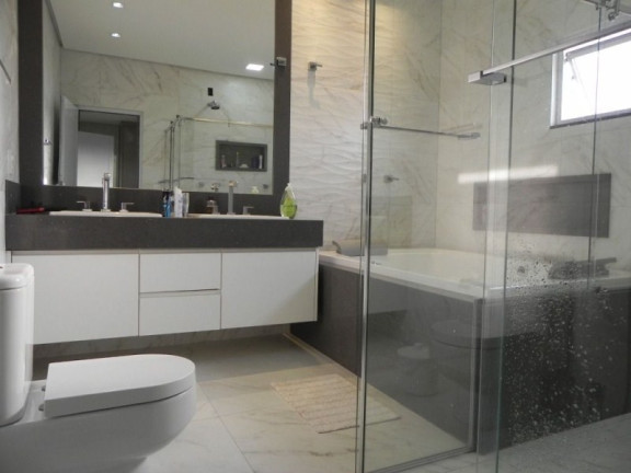 Imagem Casa com 3 Quartos à Venda, 280 m² em Guará I - Guará Imagem Casa com 3 Quartos à Venda, 280 m² em Guará I - Guará