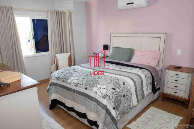 Imagem Sobrado com 3 Quartos à Venda, 117 m² em Uberaba - Curitiba Imagem Sobrado com 3 Quartos à Venda, 117 m² em Uberaba - Curitiba