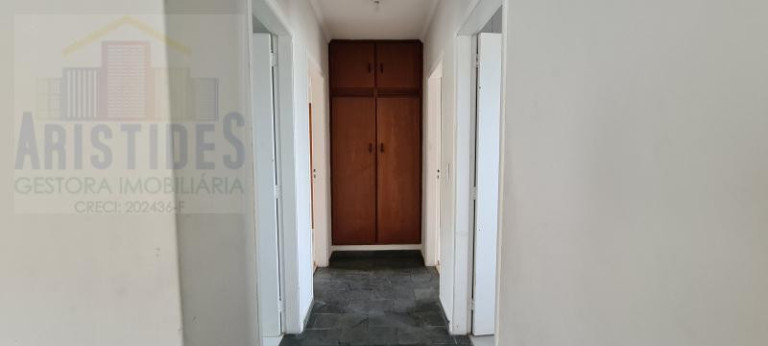 Imagem Casa com 3 Quartos à Venda, 227 m² Imagem Casa com 3 Quartos à Venda, 227 m²