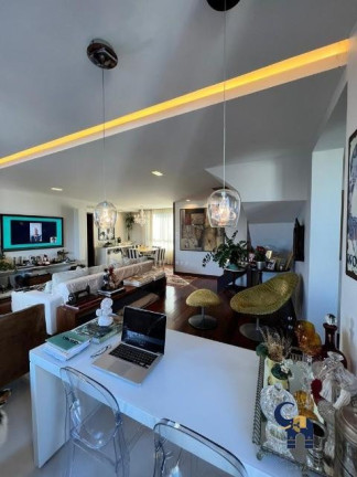 Imagem Casa com 3 Quartos à Venda, 275 m² em Graça - Salvador Imagem Casa com 3 Quartos à Venda, 275 m² em Graça - Salvador