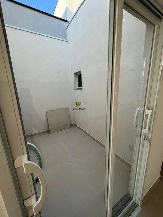 Imagem Casa com 2 Quartos à Venda, 75 m²