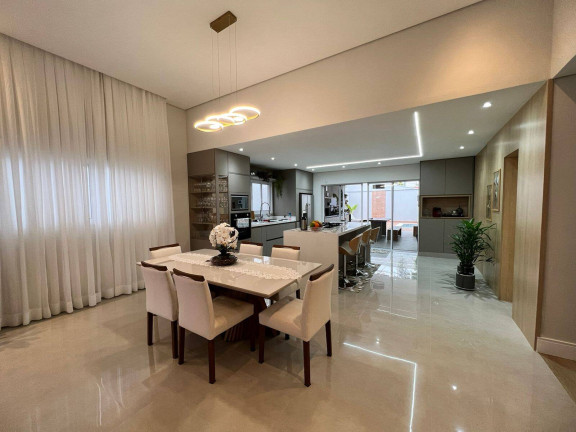 Imagem Casa com 3 Quartos à Venda, 220 m² em Interlagos - São Paulo Imagem Casa com 3 Quartos à Venda, 220 m² em Interlagos - São Paulo