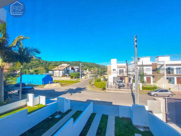 Imagem Casa com 3 Quartos à Venda, 129 m² em Cachoeira Do Bom Jesus - Florianópolis