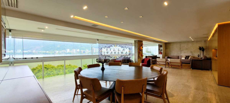 Imagem Apartamento com 2 Quartos à Venda, 260 m² em Lagoa - Rio De Janeiro Imagem Apartamento com 2 Quartos à Venda, 260 m² em Lagoa - Rio De Janeiro