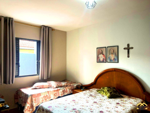 Imagem Casa com 2 Quartos à Venda, 264 m² em Retiro - Jundiaí Imagem Casa com 2 Quartos à Venda, 264 m² em Retiro - Jundiaí